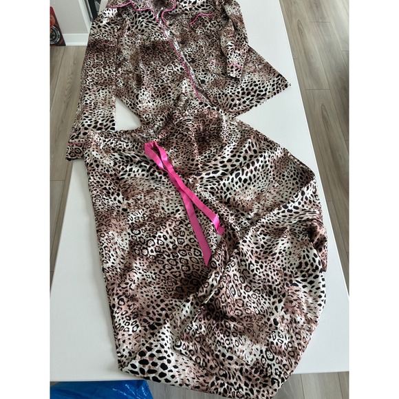 Linea Donatella Leopard Print Pajama Set Top Pants Pink Trim Women's M - Picture 3 of 7